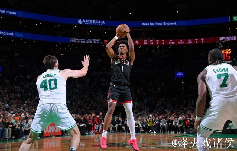 阿门上半场7投2中，三分1中0得到6分7篮板4助攻